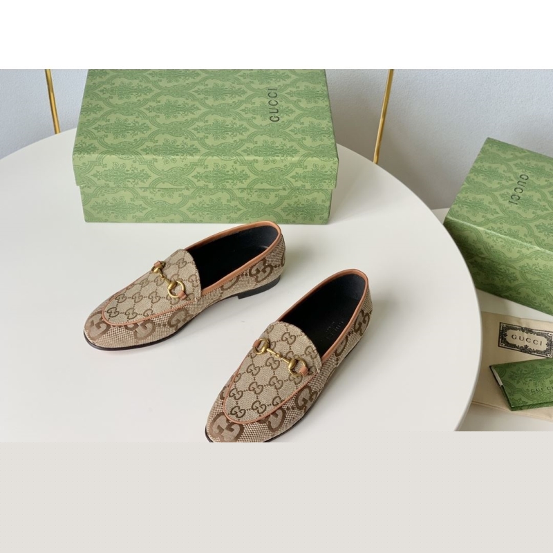 G*u*i leather shoes